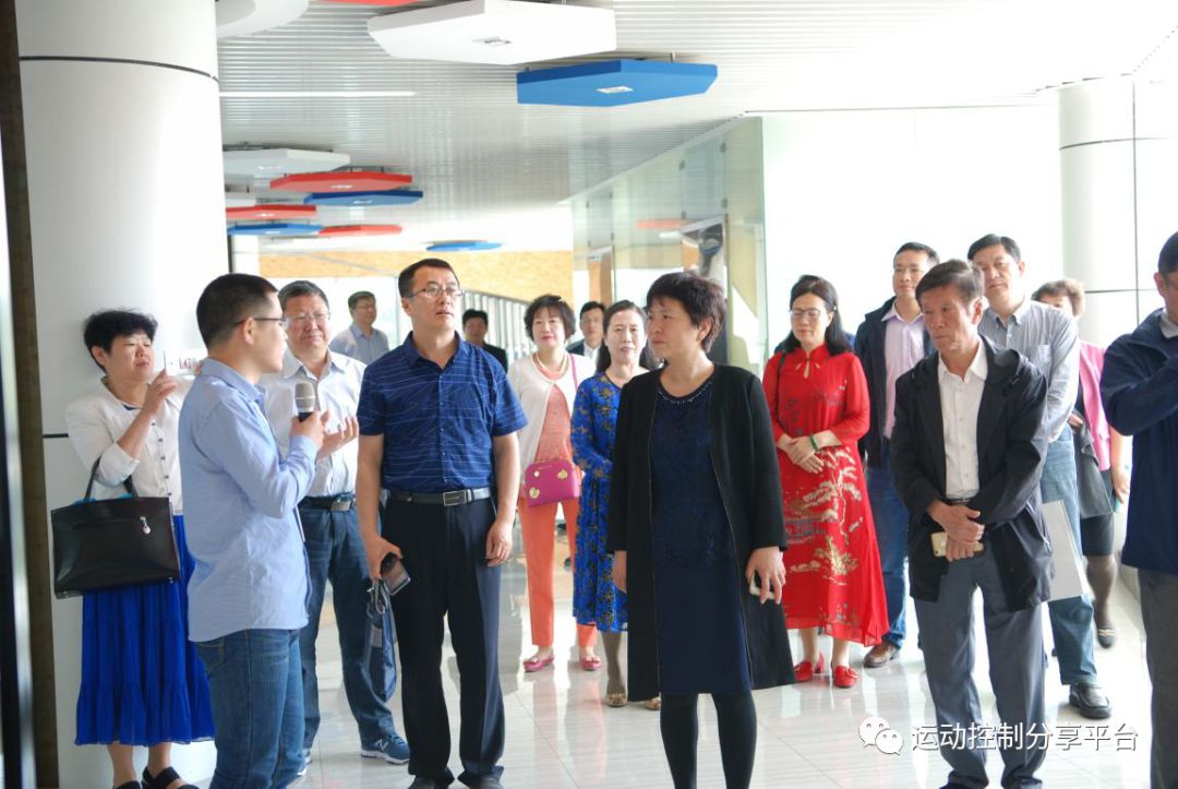 唐山市政協(xié)副主席、民進(jìn)唐山市委主委王福燕一行蒞臨常州固高智能裝備協(xié)同創(chuàng)新中心參觀指導(dǎo)